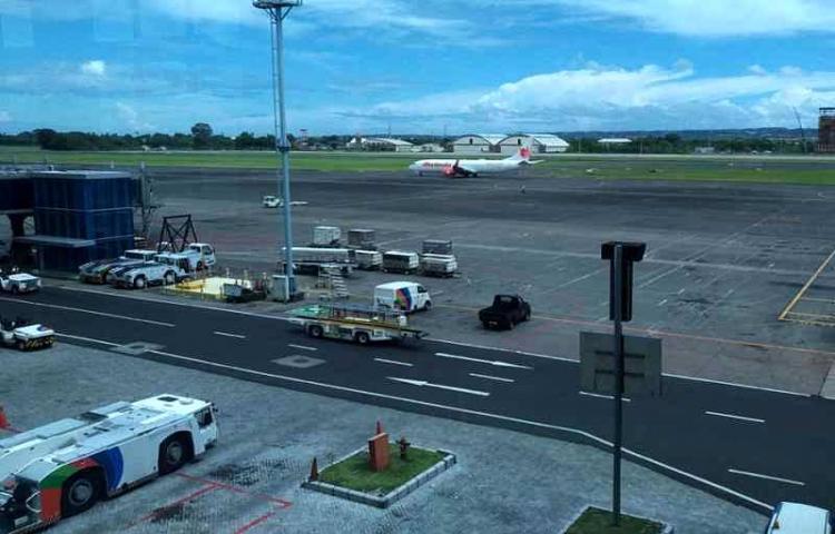 GUNUNG AGUNG ERUPSI BANDARA NGURAH RAI BEROPERASI NORMAL Dishub Badung